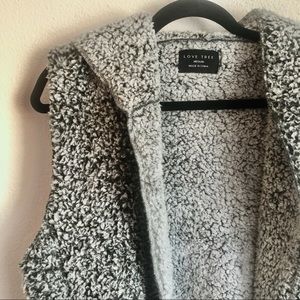 Love Tree: Sherpa Fleece Sleeveless Hoodie 🍂